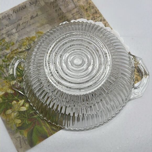 Farmhouse Clear Glass Candy Dish Bowl Side Handles 2 Earth Tone Spools of Thread - Picture 7 of 10